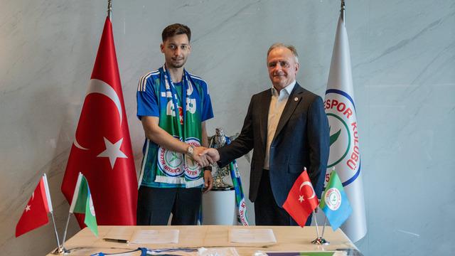 Tayyip Talha Sanuç, Beşiktaş’tan Çaykur Rizespor’a Transfer Oldu