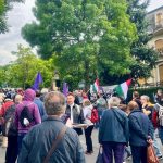 Budapeşte “şeffaflık yasasına” karşı kırmızı boyanmış protesto