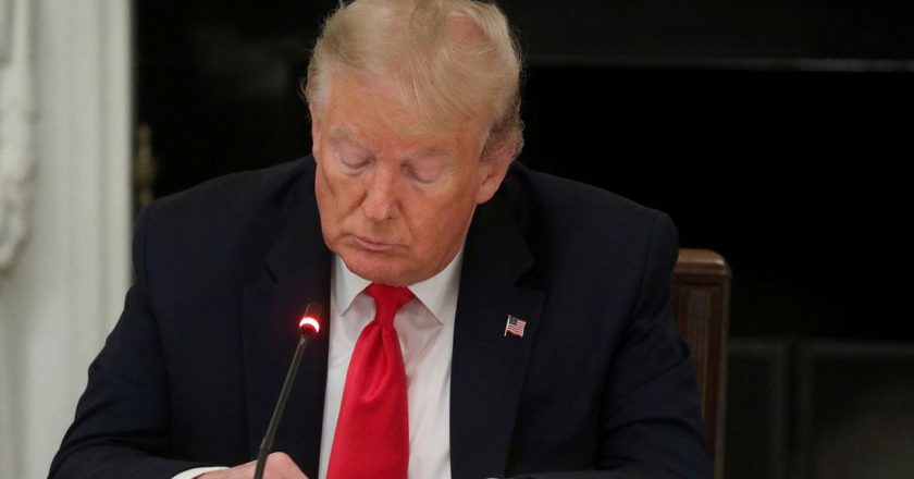 Trump, 9 Temmuz 2025’e kadar AB’ye % 50 oranını erteledi