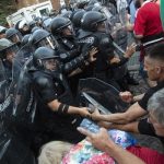 Bulgaristan’ın Euro’ya geçişi protesto edildi, göstericiler ve polis birbirlerine girdi