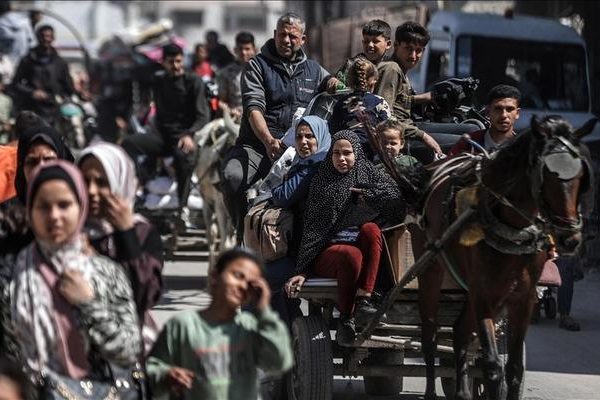 İsrail Ordusu, Gazze Şehri sakinleri için yeni bir sürgün yayınladı