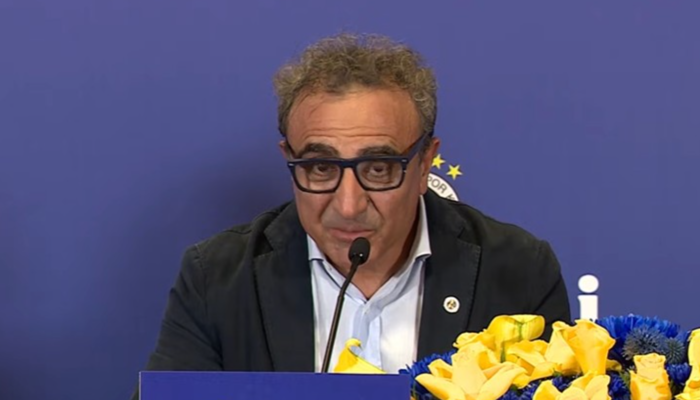 “Türkiye” imza töreninde kullanılan Fenerbahce Chobani’nin CEO’su Hamdi Ulukaya’ni’nin yeni sponsoru etkinlikti! İşte tepkiler …