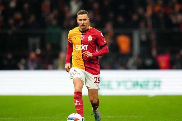 Galatasaray Przemysław, Frankowski’nin transferi için Kap’a resmi bir açıklama yaptı!