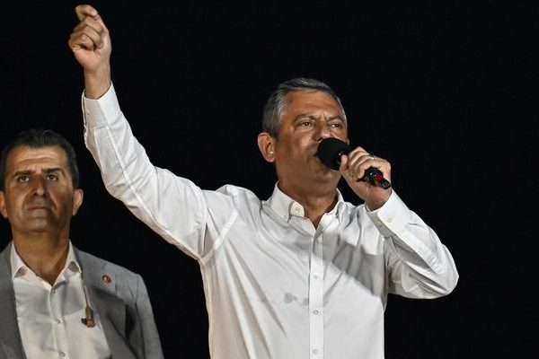 Özgür Özel açıkladı! Avukat Mehmet Yullirin Antalya’da yapıldı