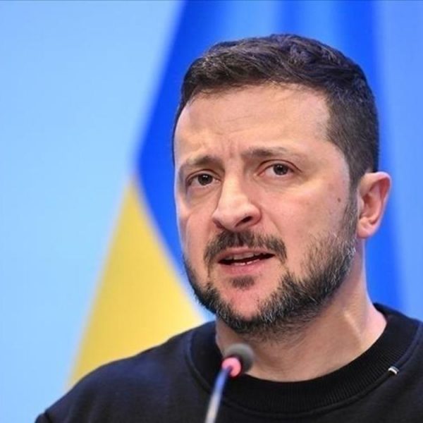 Zelenskiy Türkiye’ye gidiyor: “Müzakerelerin yeniden başlaması gündemde”
