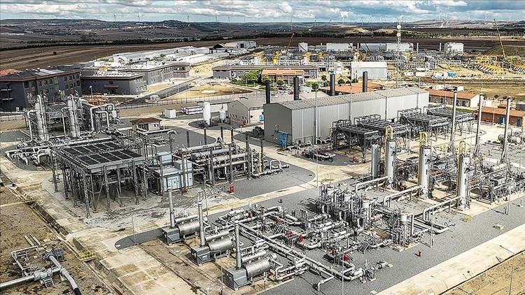 Bakan Bayraktar: Doğal gaz depoları yüzde 100 doluluğa ulaştı