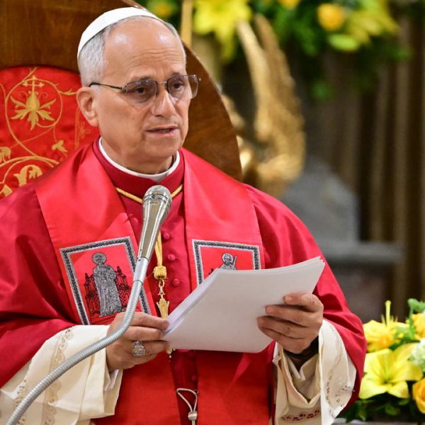 Papa 14. Leo, İstanbul’daki Saint Esprit Katedrali’ni Ziyaret Etti: ‘Türkiye’deki Kilise Küçük Ama Bereketli’