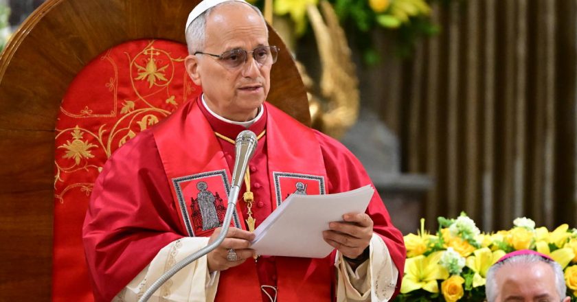 Papa 14. Leo, İstanbul’daki Saint Esprit Katedrali’ni Ziyaret Etti: ‘Türkiye’deki Kilise Küçük Ama Bereketli’